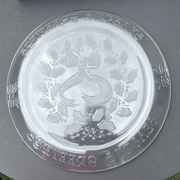 Vintage Anchor Hocking “Season’s Greetings” Wreath 12" Glass Platter NWT NIB NOS - Picture 4 of 4